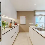 Modern With Pool Near Banus *