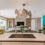 Modern With Pool Near Banus