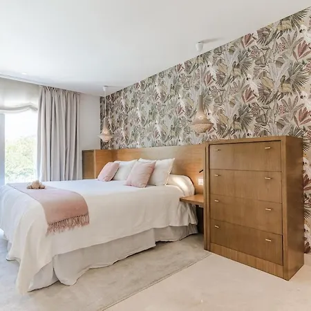 Modern With Pool Near Banus 아파트 *