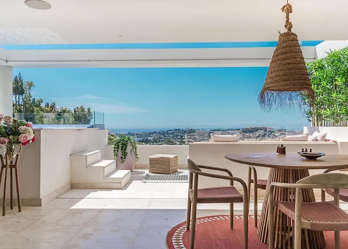 Modern With Pool Near Banus