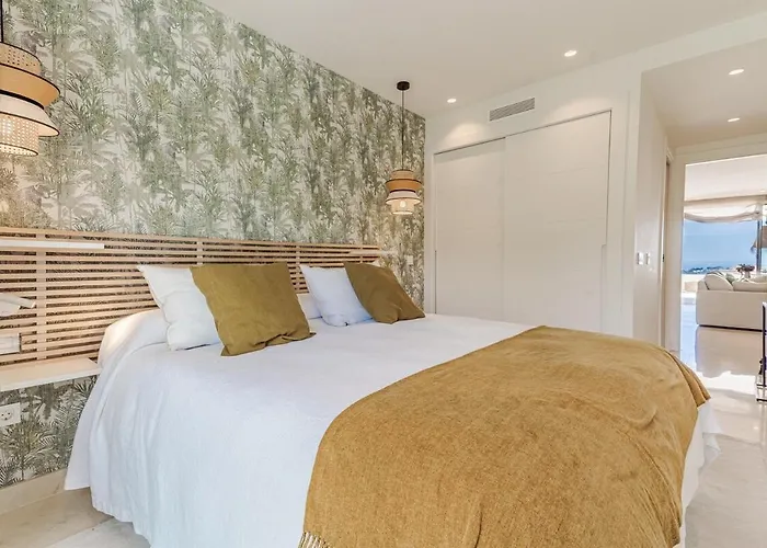 Modern With Pool Near Banus アパート