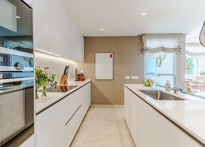 Modern With Pool Near Banus *