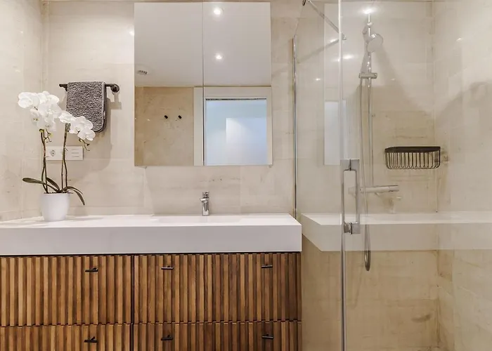 Modern With Pool Near Banus Appartement